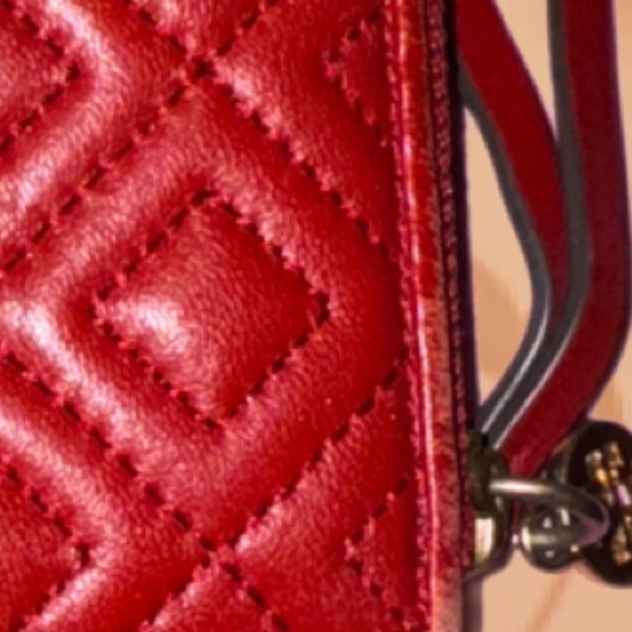 Tory Burch Fleming Soft Zip Continental
Wallet in Red - Picture 3 of 5
